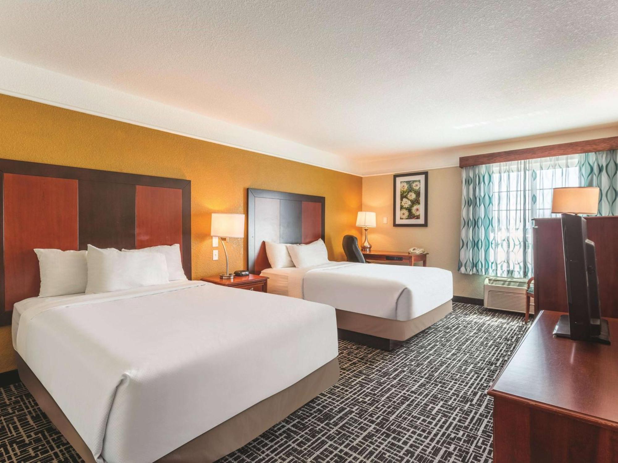 La Quinta By Wyndham Deming Hotel Exterior photo