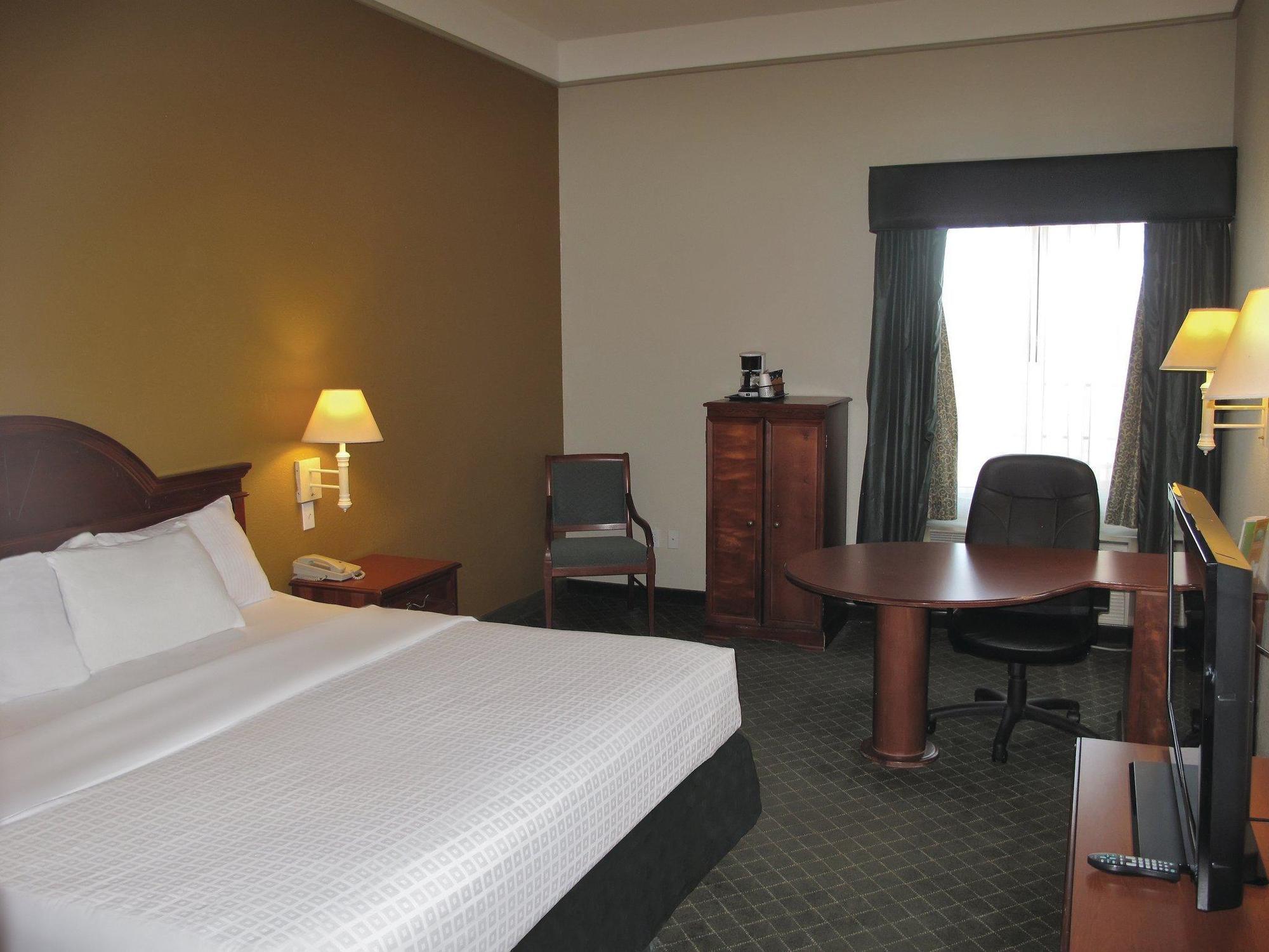 La Quinta By Wyndham Deming Hotel Exterior photo